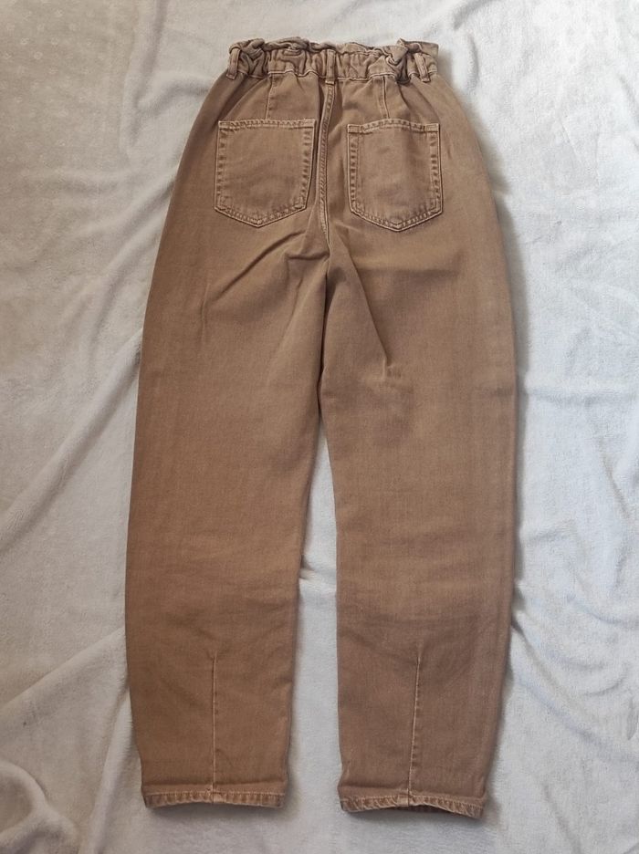 Jean boyfriend camel Taille 34 - photo numéro 5