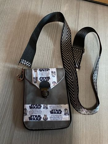 Sacoche  Pochette gsm porte feuille Star wars