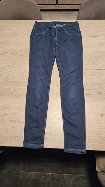 Pantalon bleu tirant sur le mauve, skinny stretch, Benetton, taille 11/12 ans, très peu mis