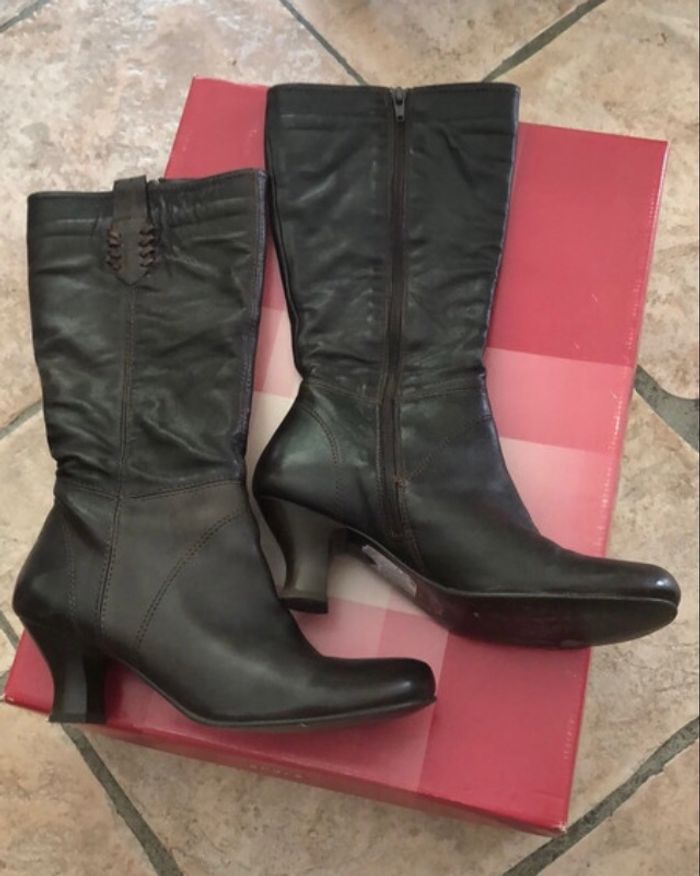 Bottes marron - photo numéro 2