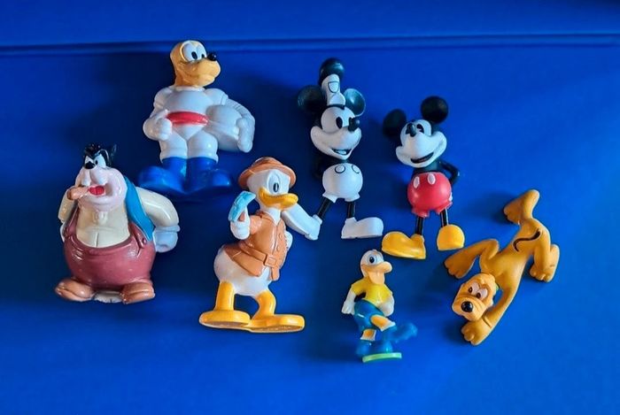 Lot figurines *personnages dessins animés Disney* - photo numéro 6