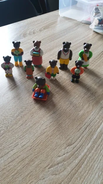 Lot figurines petit ours brun
