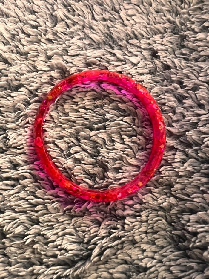 Bracelet en résine rose paillette - photo numéro 3