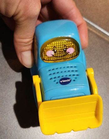 Tut tut bolide Amelle la tractopelle