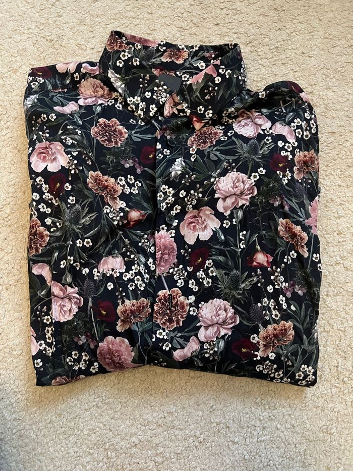 CHEMISE HOMME H&M FLEURS - photo numéro 2