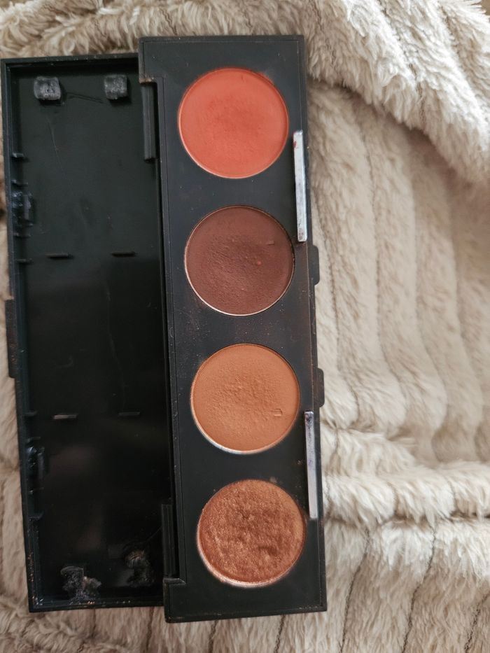 Lot 2 palettes Colourpop - photo numéro 7