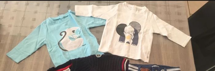 6 mois 2 t shirts
