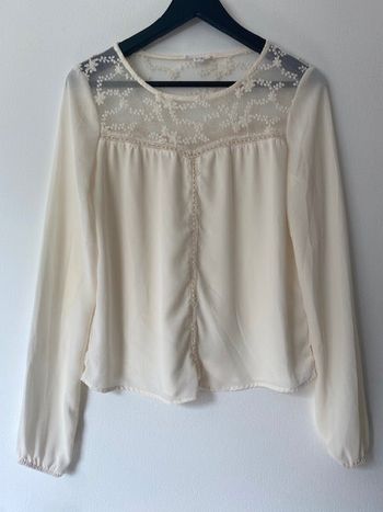 Blouse à manches longues à dentelle