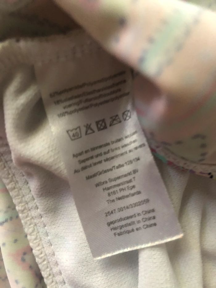 Sublime maillot de bain 2 pièces taille 8 ans - photo numéro 7