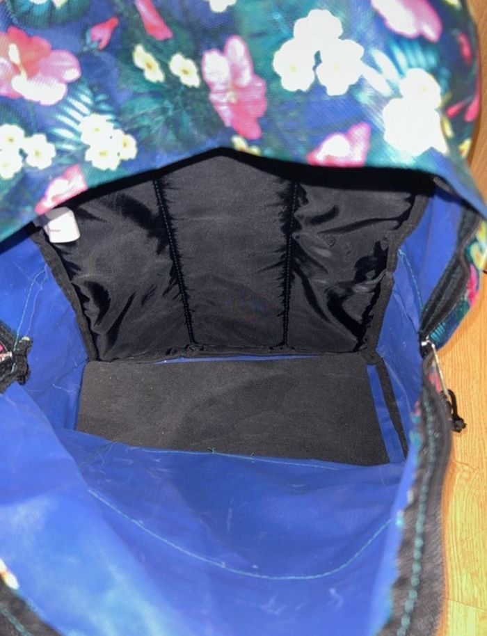 Sac à dos fleuri - Neuf sans étiquette - photo numéro 3