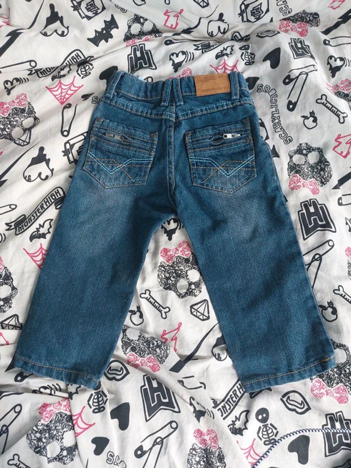 Jeans taille 2 ans - photo numéro 2