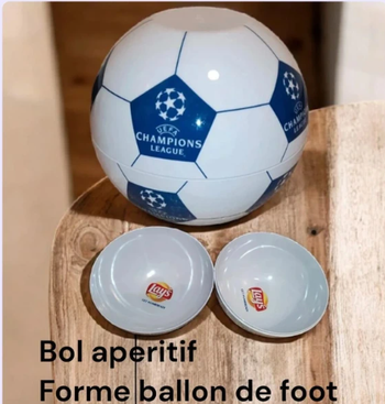 Bol apéritif en forme de ballon de foot – Édition Champions League x Lay’s