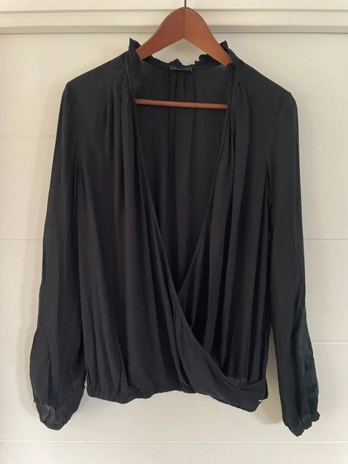 Haut noir cœur croisé noir IKKS 36