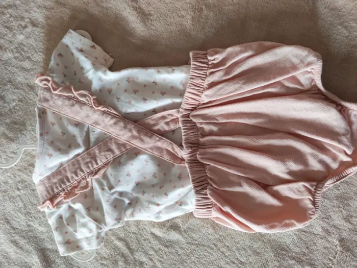 Ensemble 2 pièces avec barboteuse brodée pour bébé fille - photo numéro 3