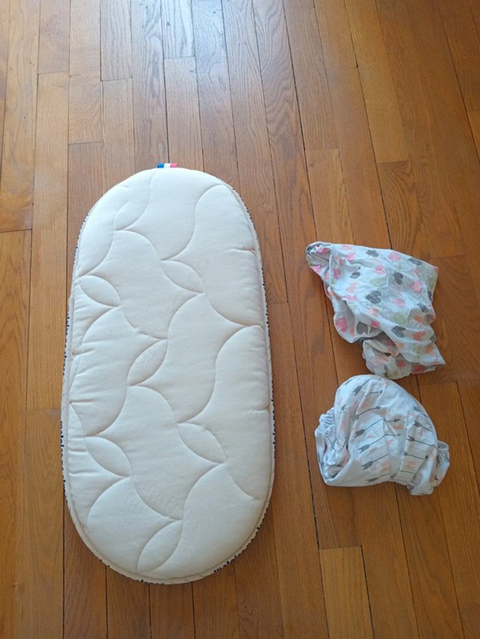 Matelas ovale No stress pour couffin réversible coton bio