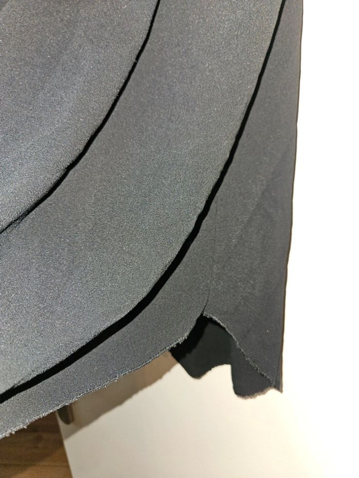 Tunique noire avec perles légère - photo numéro 2