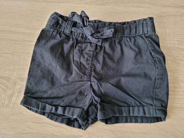 Lot de 3 shorts fille en 12 mois - photo numéro 2