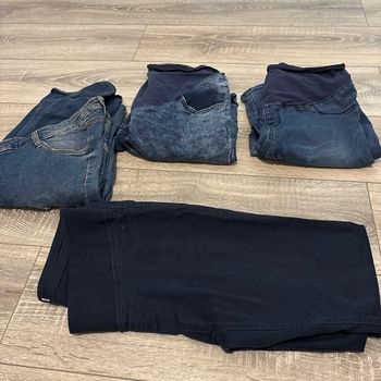 Lot de 4 jeans de grossesse taille 38-40