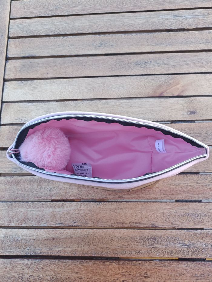 POCHETTE BENEFIT - photo numéro 3