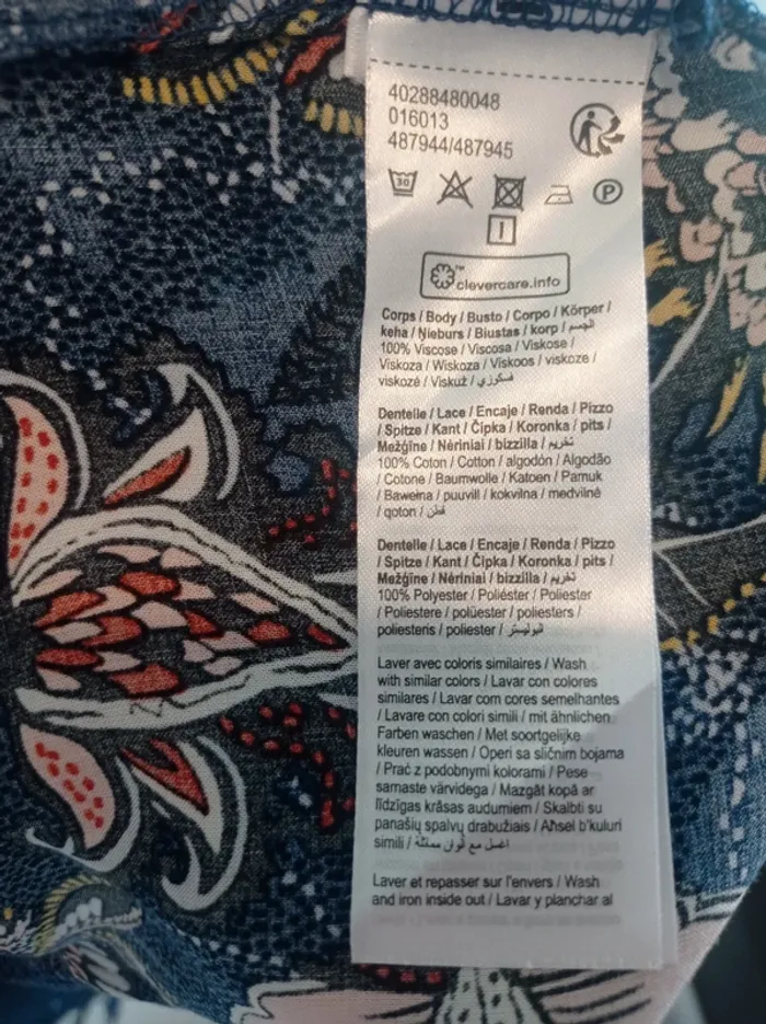 Gilet kimono bleu motif fantaisie fleurs avec broderie au dos T.S/M Gémo - photo numéro 6