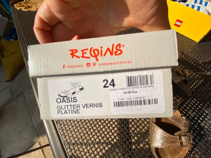 Sandales requins vernis or 24 - photo numéro 3