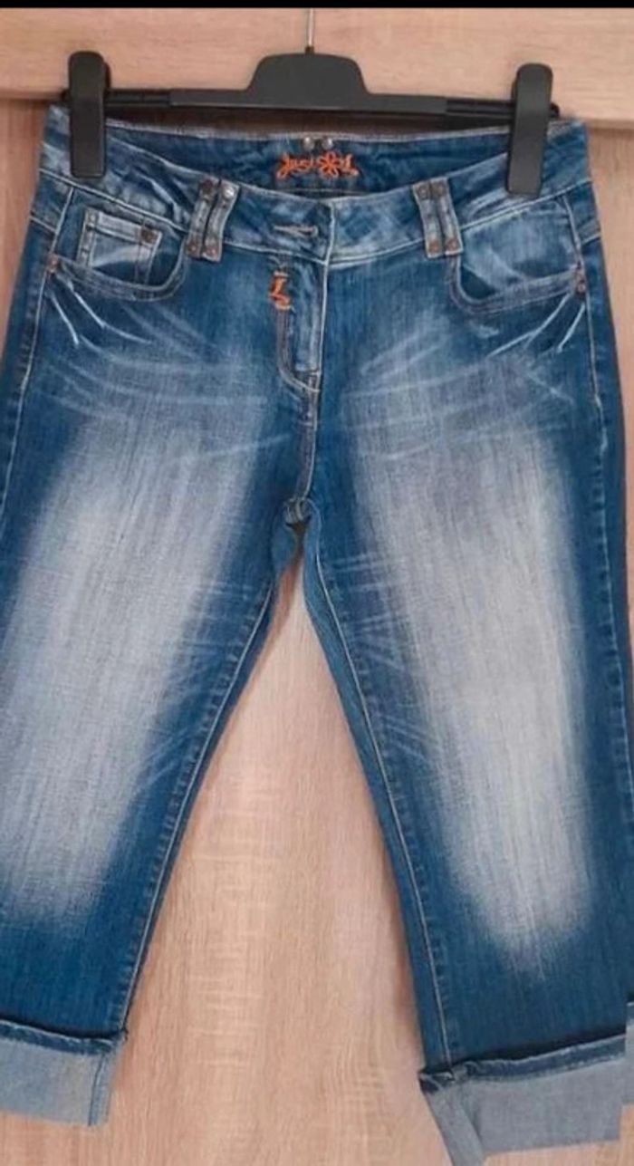 pantacourt  jeans  Taille  40
