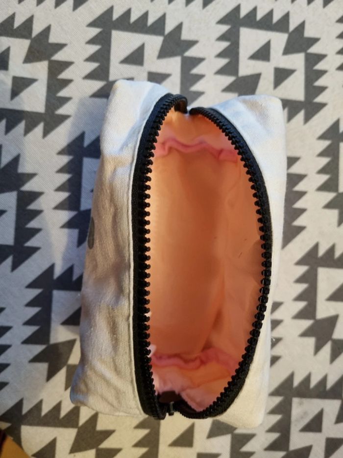 Petite pochette de rangement - photo numéro 2