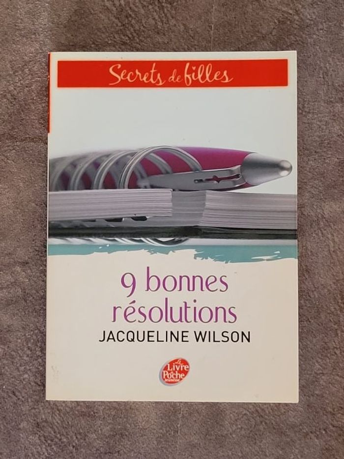 Secrets de filles Tome 1 - 9 bonnes résolutions Par Jacqueline Wilson
