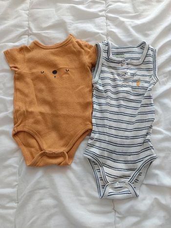 Lot 2 bodies Kiabi 6m tbe