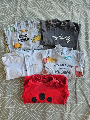 Lot de 5 pyjamas fin taille 6mois 🌸