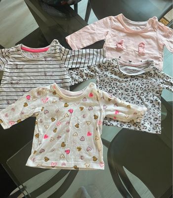 Lot 9 ter shirt bébé fille 3 mois