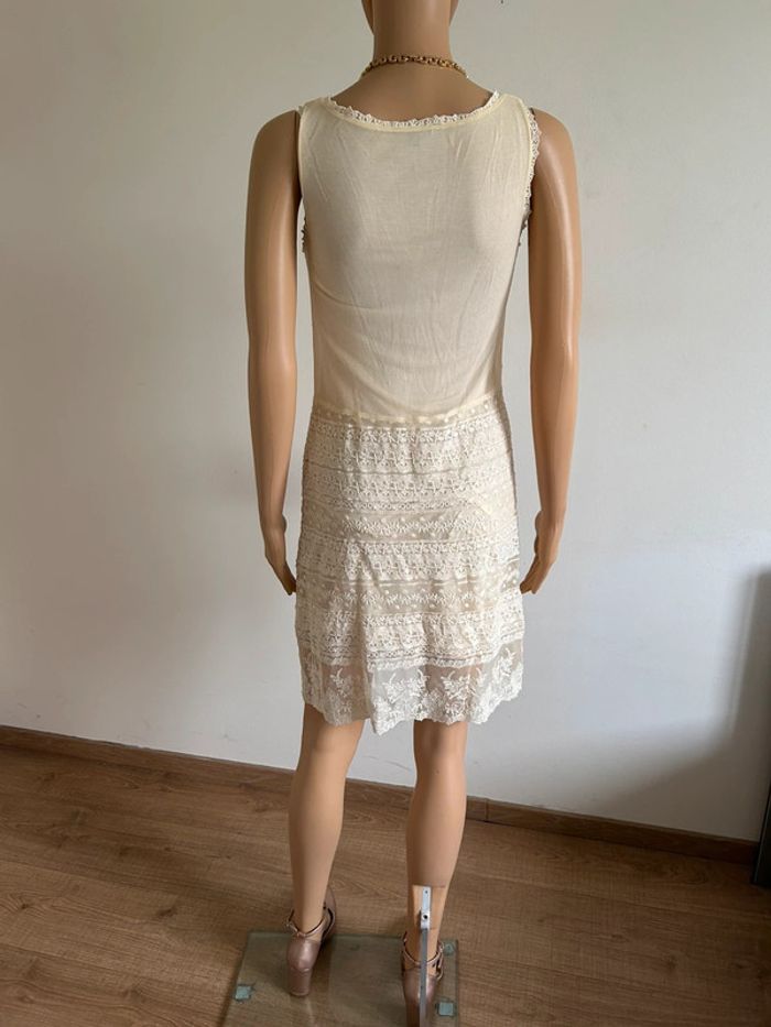 Robe jaune beige avec dentelle Massimo Dutti taille S jamais portée - photo numéro 9