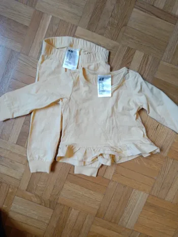 Ensemble jaune H&M 62cm 3-6 mois