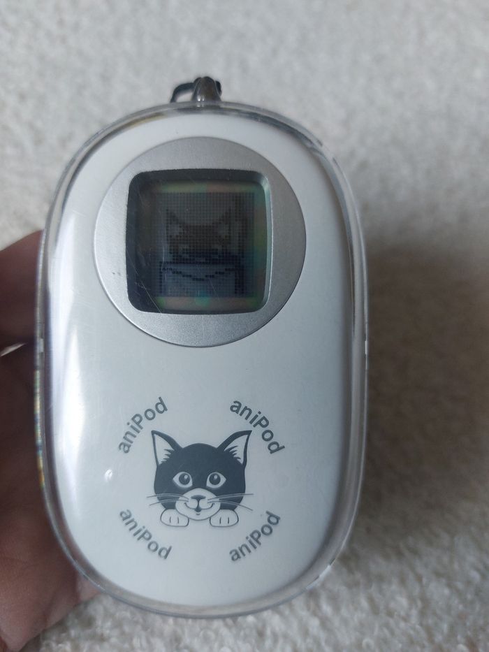 Tamagotchi Anipod chat - photo numéro 5