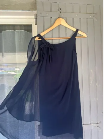 Robe neuve chic parisienne doublée - nafnaf - parfaite soirée ou cérémonie