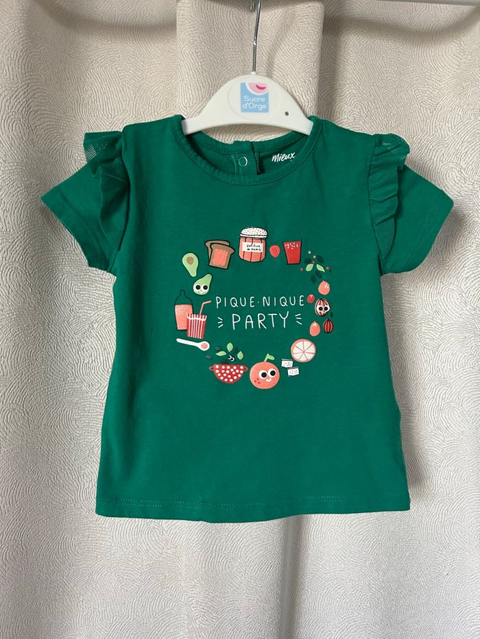 T-shirt vert pique nique volants aux manches 18 mois Gemo