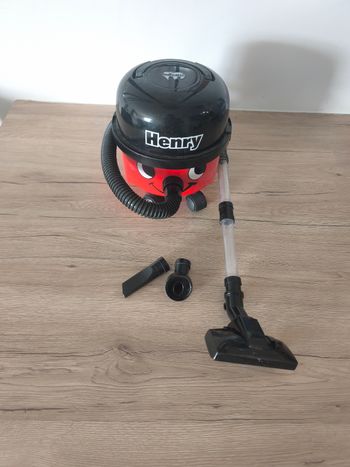 Aspirateur henry