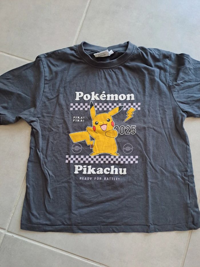 T-shirt pikachu