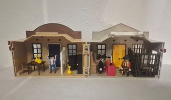 Playmobil 4398 - Prison et banque transportable