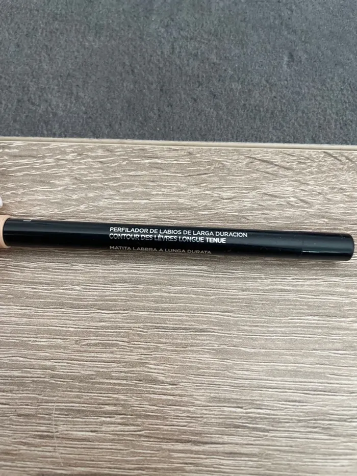 Crayon à lèvres n°24 - photo numéro 2