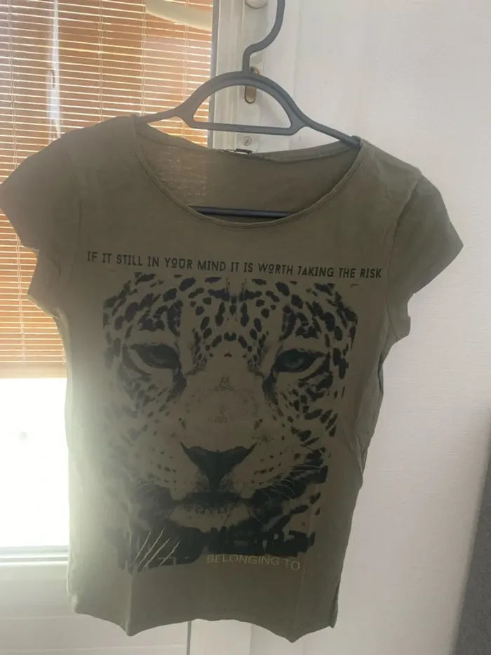 T-shirt kiabi kaki