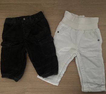Lot 2 pantalons 6 mois