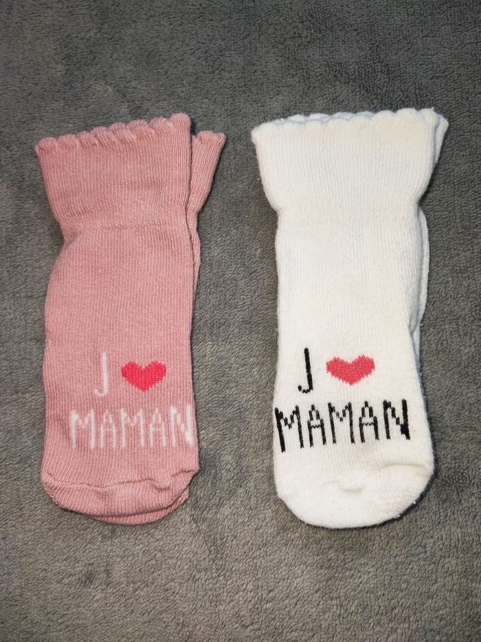 Lot de 2 paires de chaussettes 0/ 12 mois 
" J'aime maman"