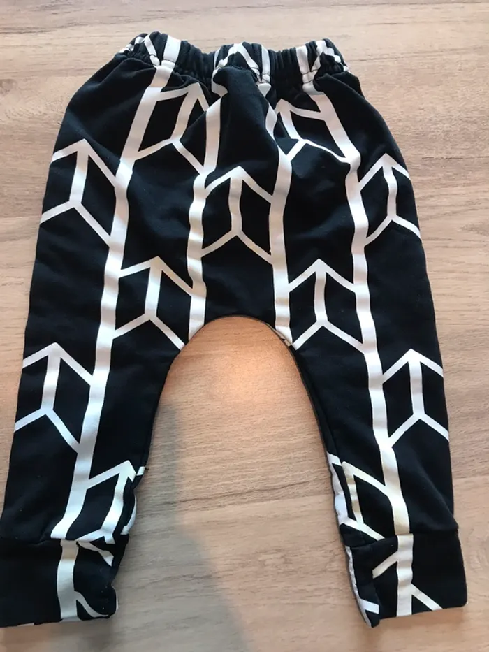 Pantalon taille 6 mois - photo numéro 3