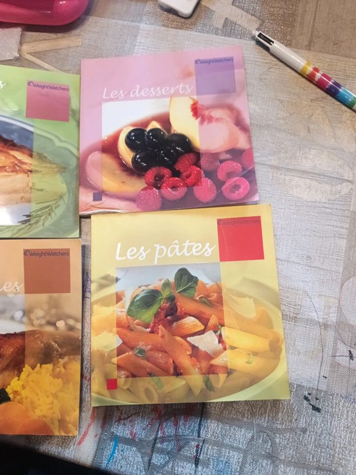 Lot de 4 livres de recettes weight Watchers - photo numéro 3