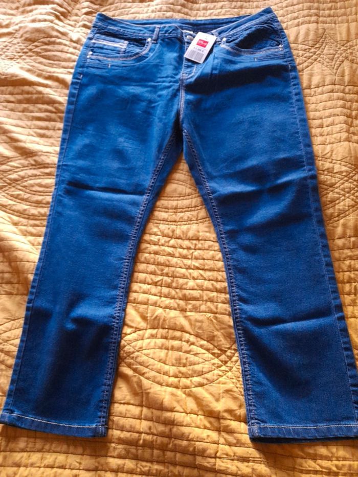 Pantacourt femme neuf