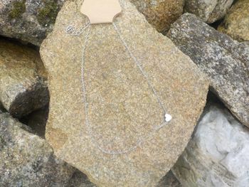 Collier fine chainette argentée avec coeur "Fashion Jewelry"