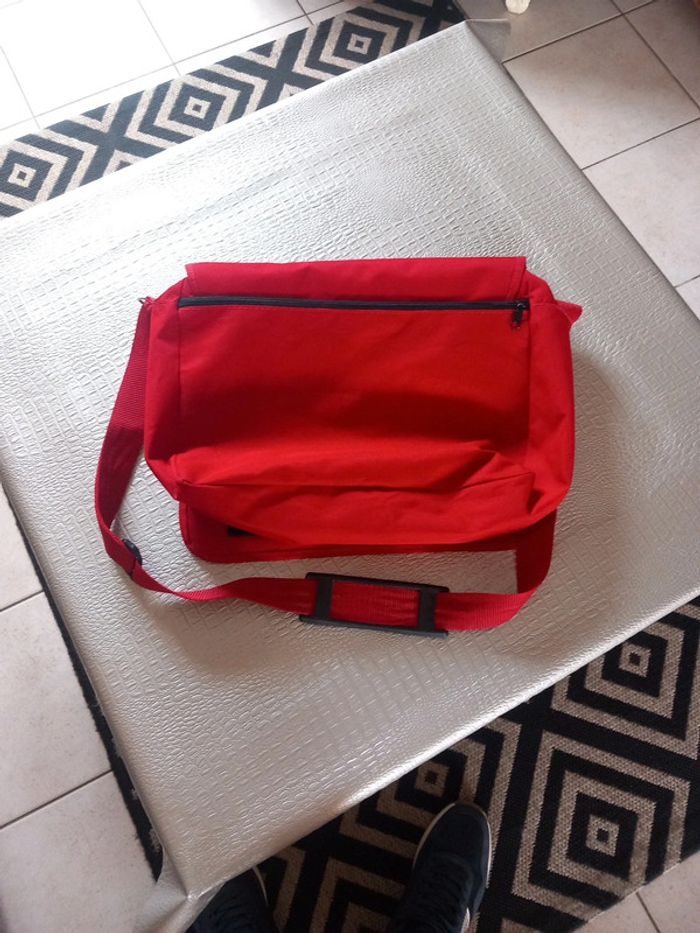 Sac en bandoulière eastpak rouge - photo numéro 6