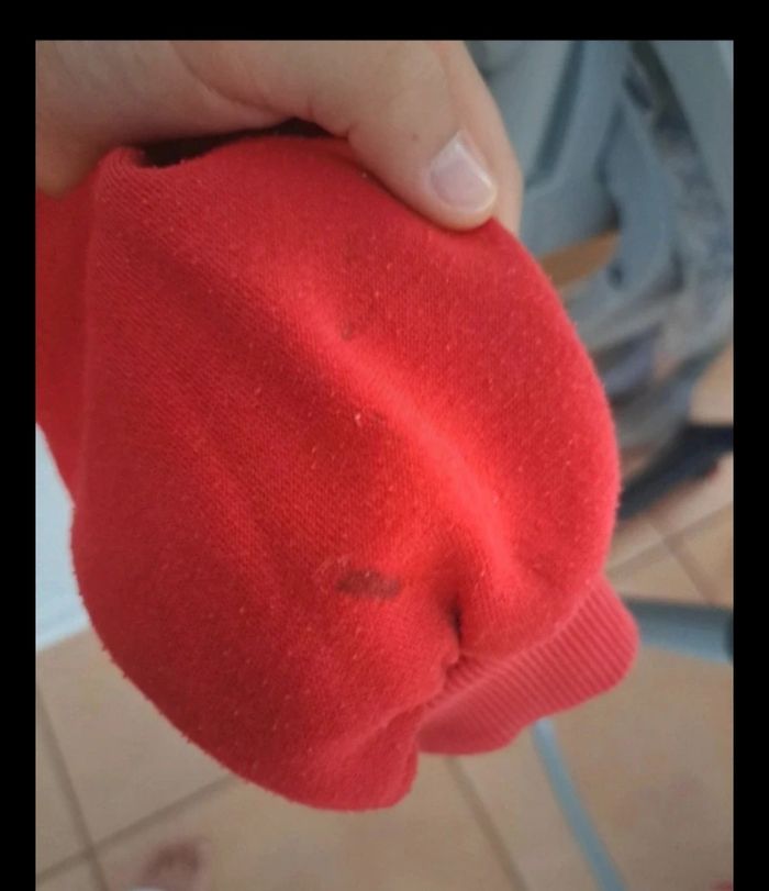 Sweat rouge à capuche fille 10 ans - photo numéro 5