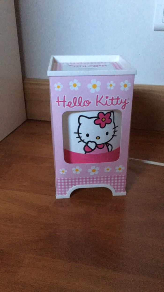 Lampe hello kitty rose /blanche - photo numéro 2